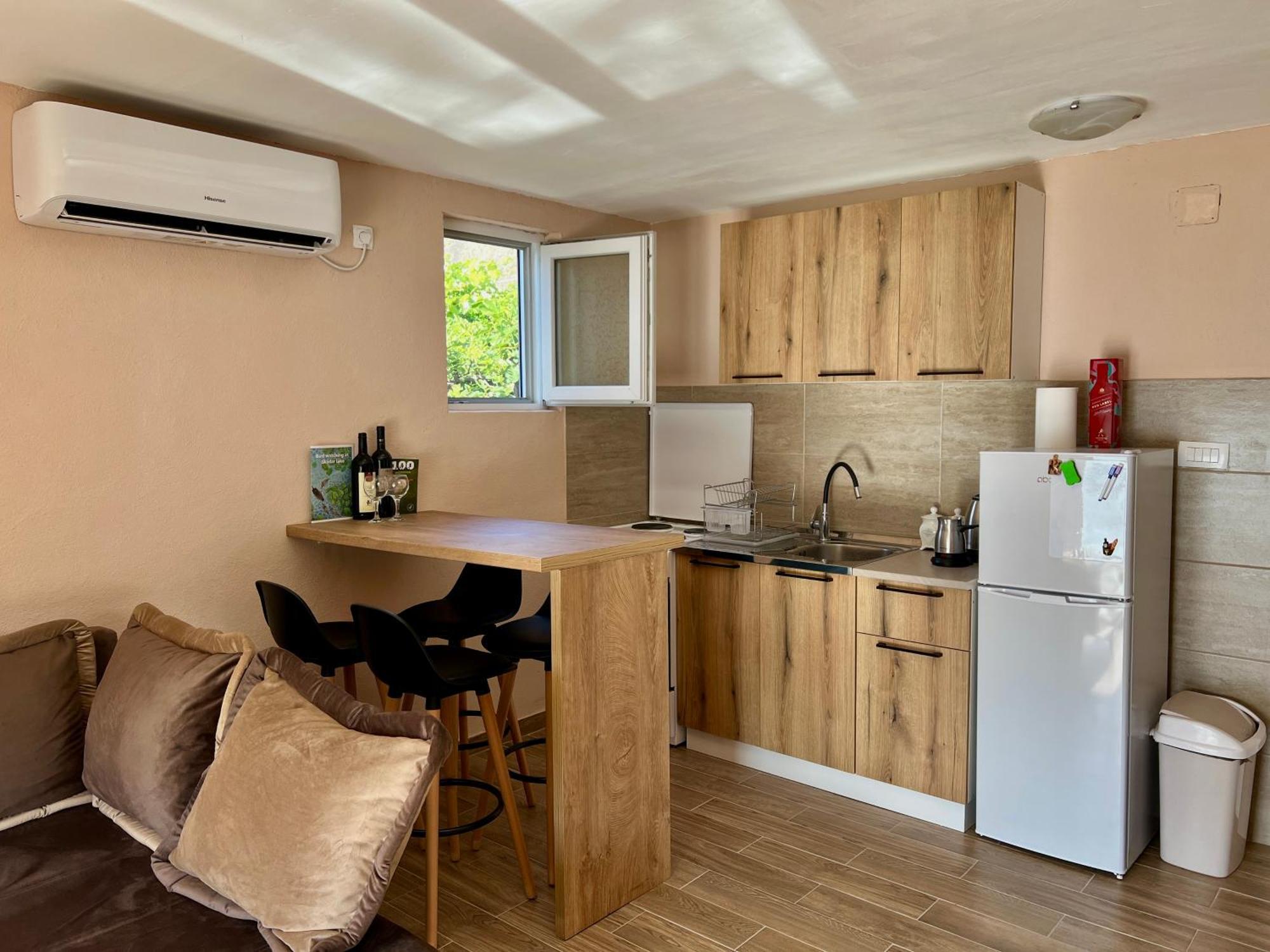 Lakeside Harmony Apartment Golubovci المظهر الخارجي الصورة