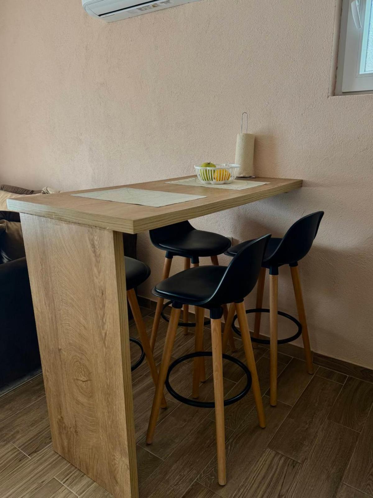 Lakeside Harmony Apartment Golubovci المظهر الخارجي الصورة
